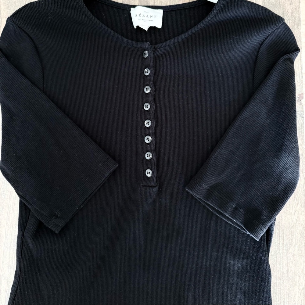 Sezane Theodora T-shirt Noir. - Size L